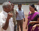 M’luru: Mayor inspects drainage problem at Jayashri Gate